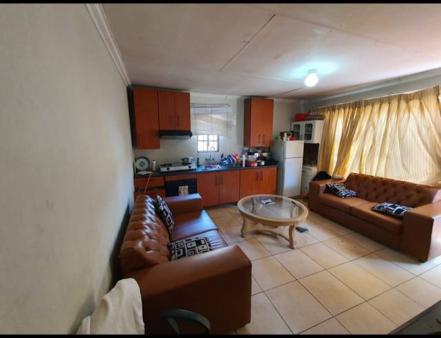 2 BEDROOM FREEHOLD FOR SALE IN KAALFONTEIN